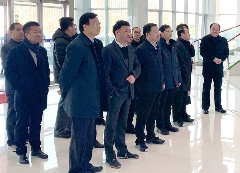 鄭州市委副書(shū)記、市長(zhǎng)王新偉蒞臨花花牛乳業(yè)集團(tuán)調(diào)研